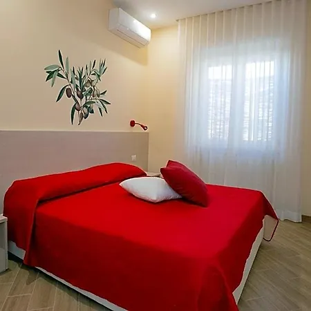 Rita, Nel Cuore Del Salento 3* Каваллино-ди-Лечче